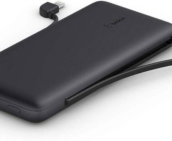 Belkin Boost Charger 10000mAh 18W PD Power Bank with 2 Integrated cables USBC & Lightning Black